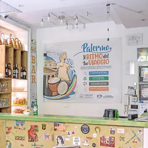 A Casa Di Amici , Palermo Italia